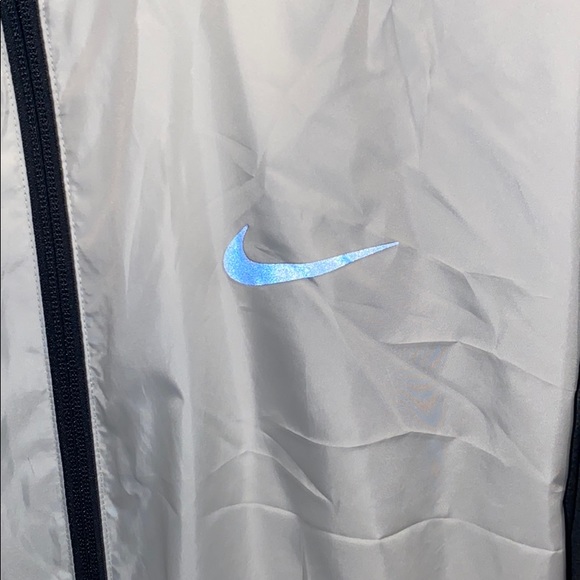 NIKE WINDBREAKER - Picture 3 of 4